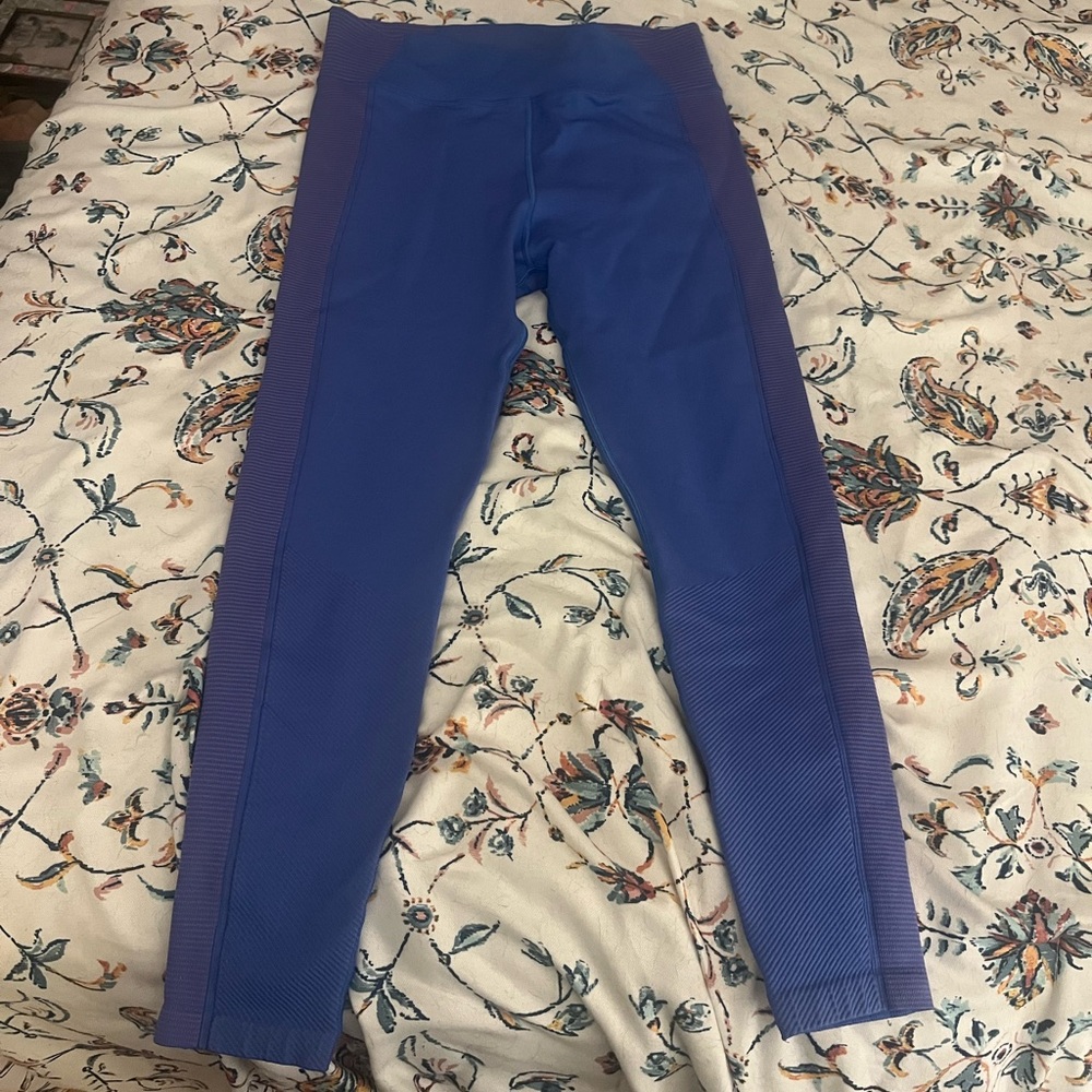 Blue Aerie ribbed 7/8 leggings
